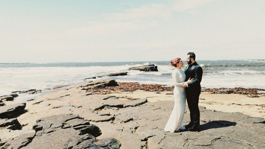 Wedding couple on the Atlantic coast of Ireland
